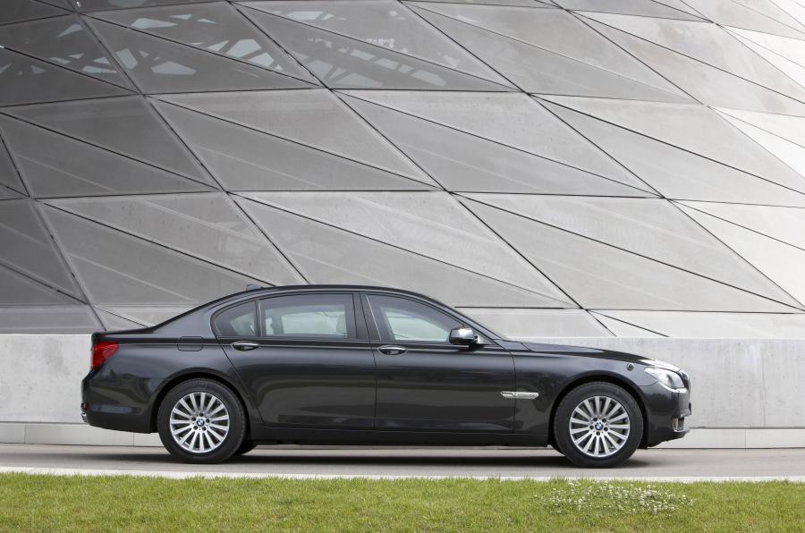  BMW 7-Series High Security 2009 года  (фото 40 из 44)